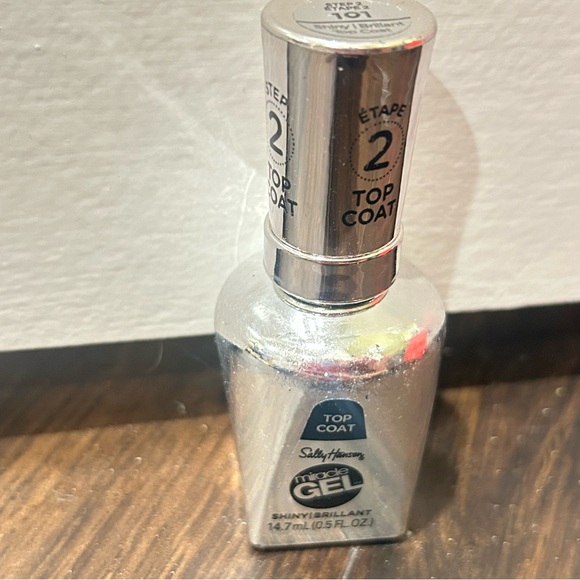 SUNUV LED/UV Nail Lamp & Sally Hansen Clear Top Coat - Picture 3 of 8